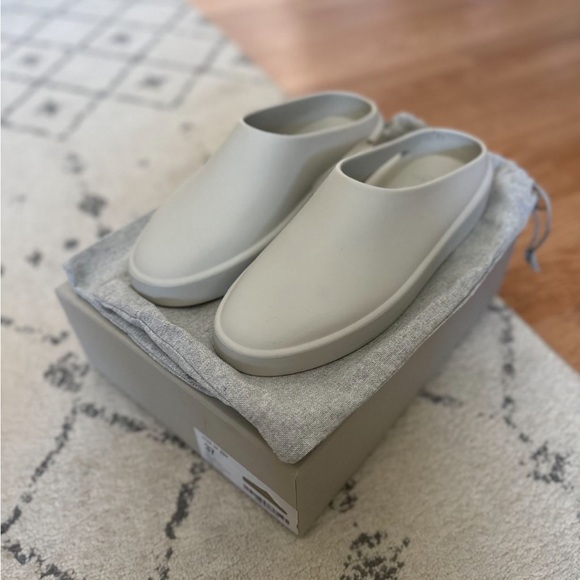 Fear of God Shoes - Fear of God The California size 37 - Cement Color